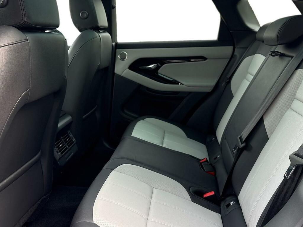 Land Rover Range Rover Evoque 2.0 D200 Dynamic Se Black #4