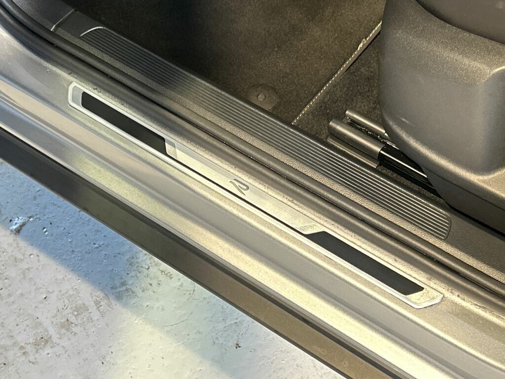 Volkswagen T-Roc Match Grey #30
