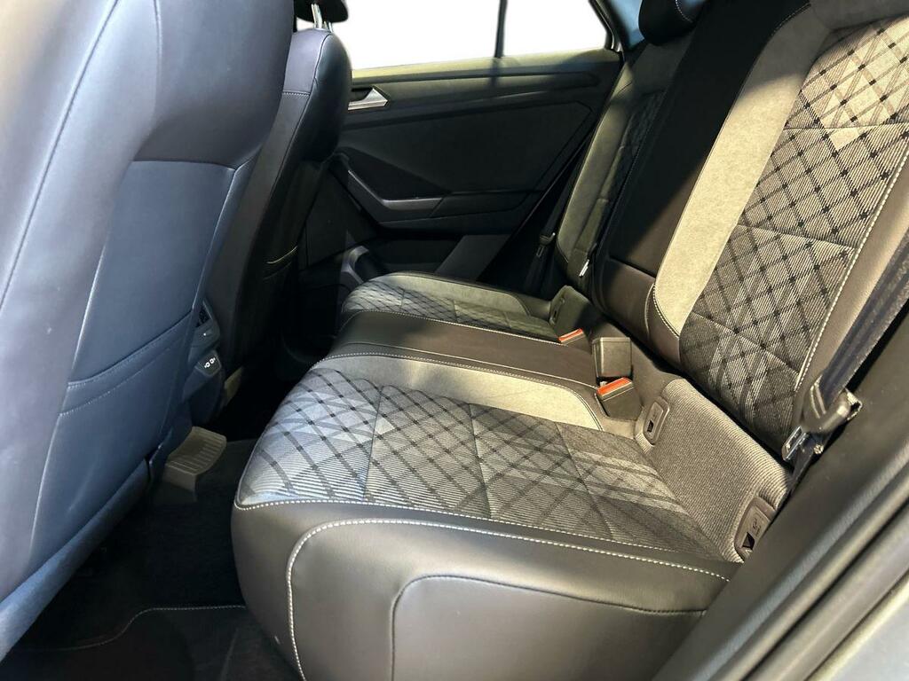 Volkswagen T-Roc 2.0 Tdi R-line Dsg Euro 6 Ss Silver #4