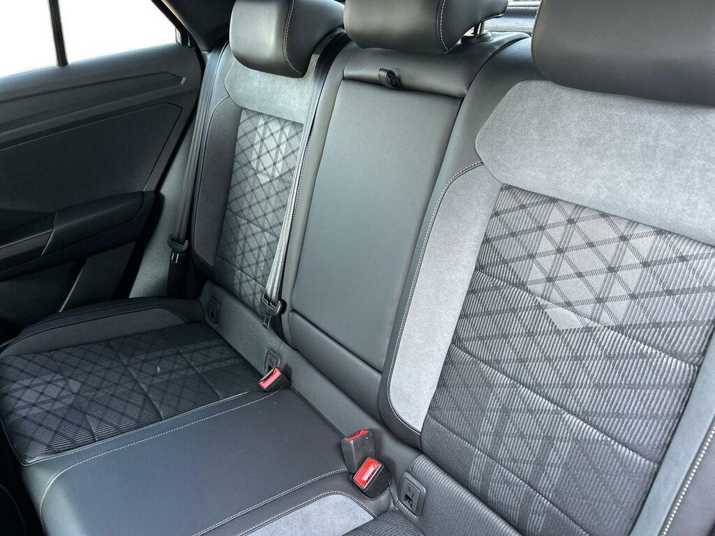 Volkswagen T-Roc 2.0 Tdi R-line Dsg Euro 6 Ss GD25KZP Black #4