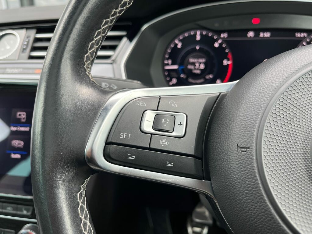 Volkswagen Passat Se Business Grey #15