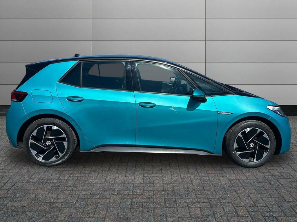Volkswagen ID.3 Pro Performance 58Kwh Life CA22NWO Blue #5