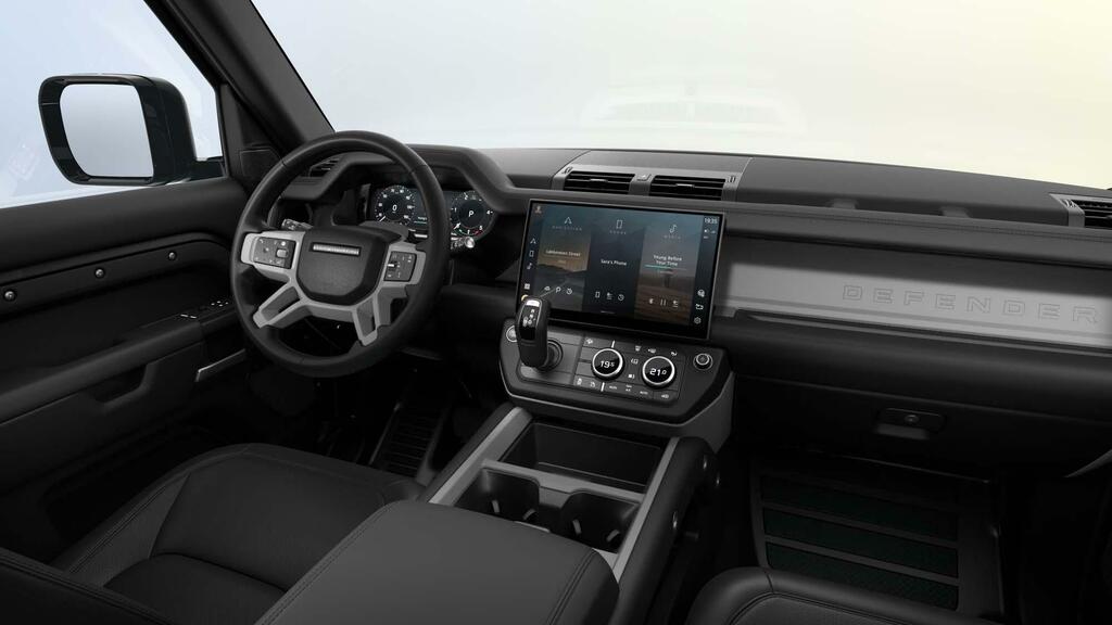 Land Rover Defender 90 D250 X-dynamic Se Black #4