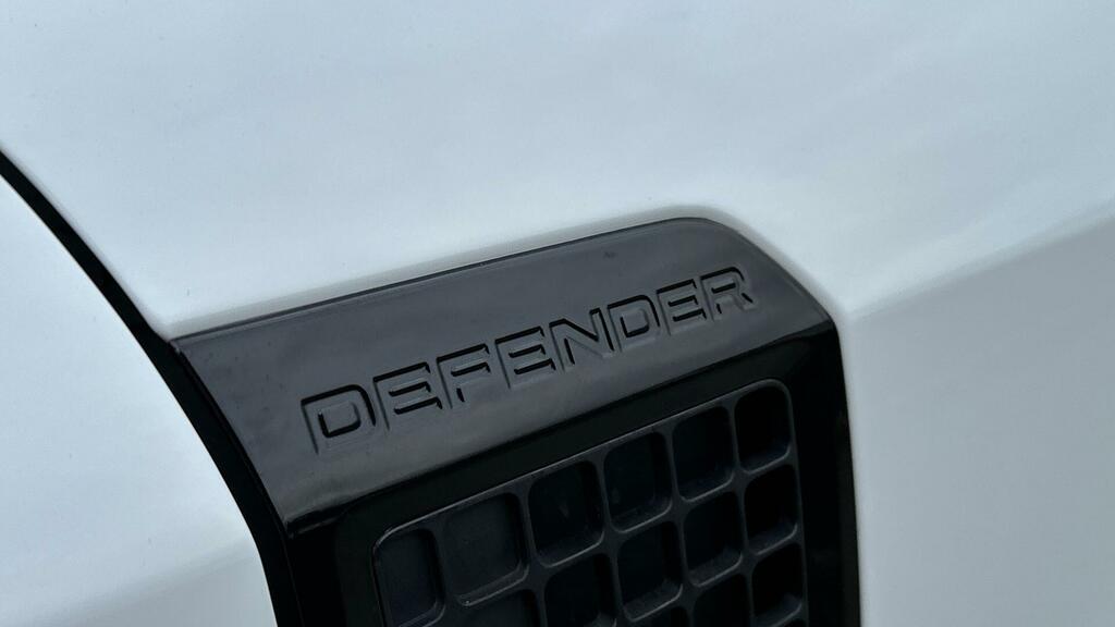 Land Rover Defender 110 Suv Black #27