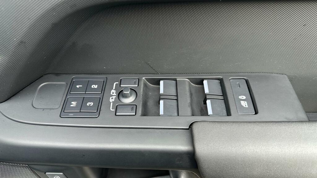 Land Rover Defender 110 Suv Black #24