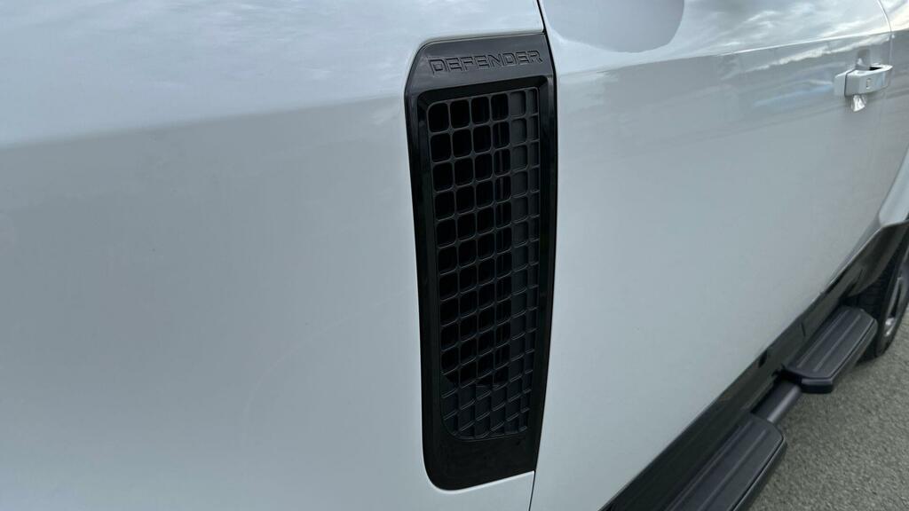 Land Rover Defender 110 Suv Black #19