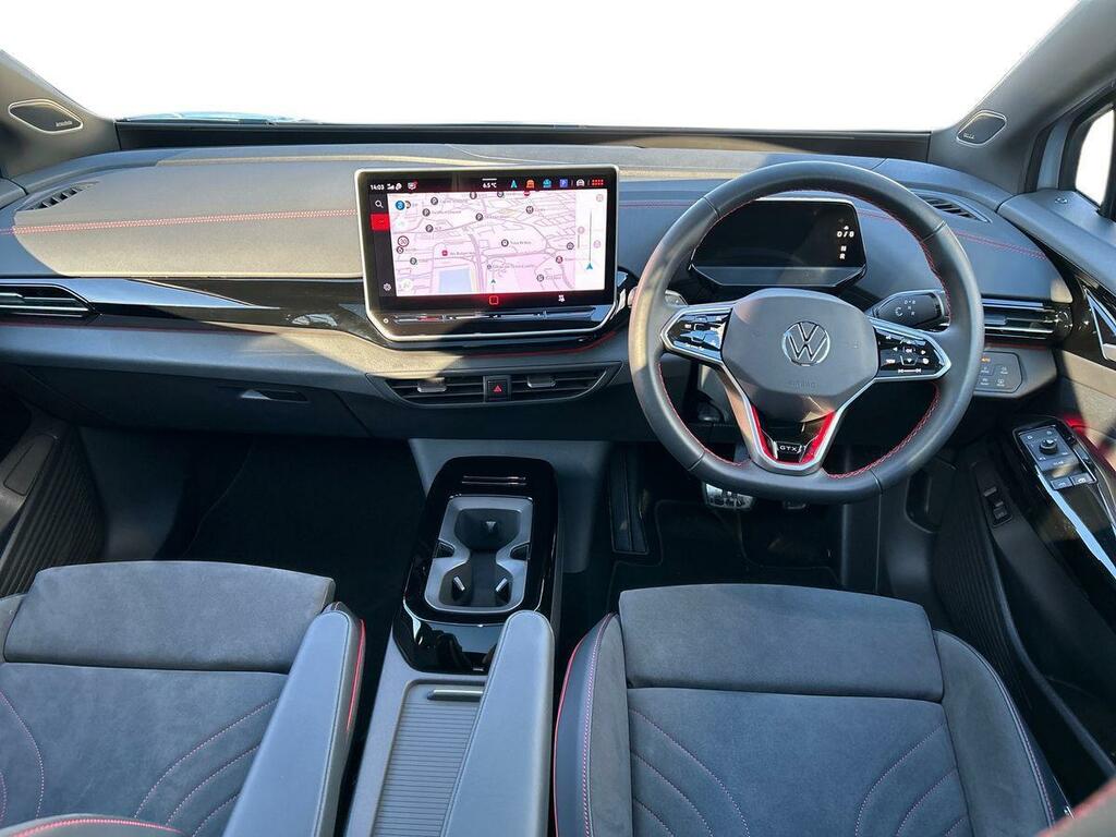 Volkswagen ID.5 Pro 77Kwh Match White #10