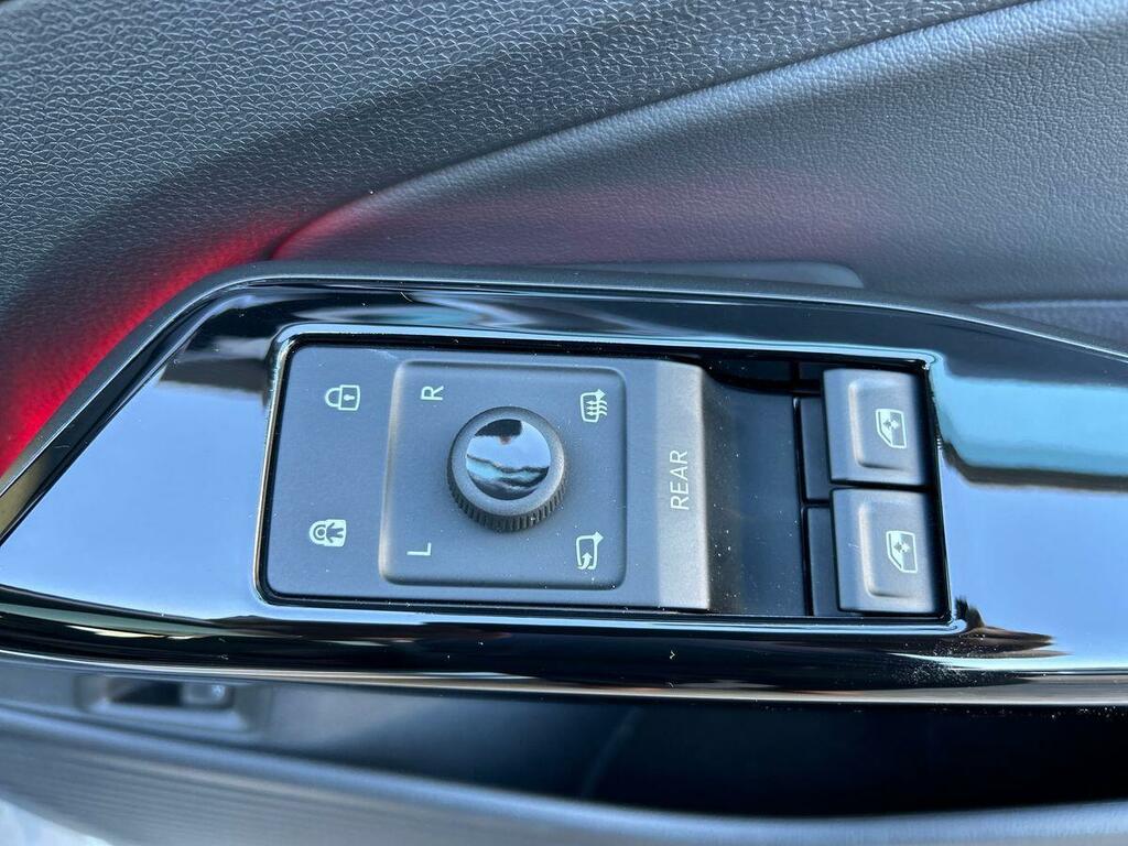 Volkswagen ID.5 Pro 77Kwh Match White #19