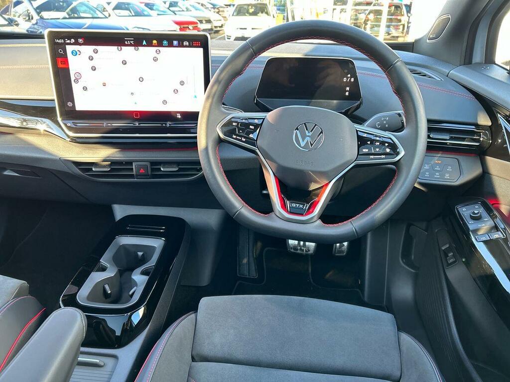 Volkswagen ID.5 Pro 77Kwh Match White #33