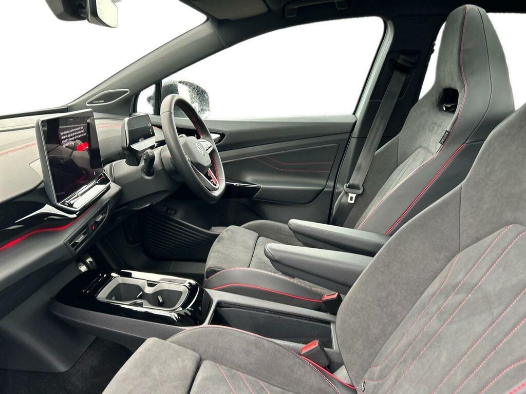 Volkswagen ID.5 Pro 77Kwh Match White #35