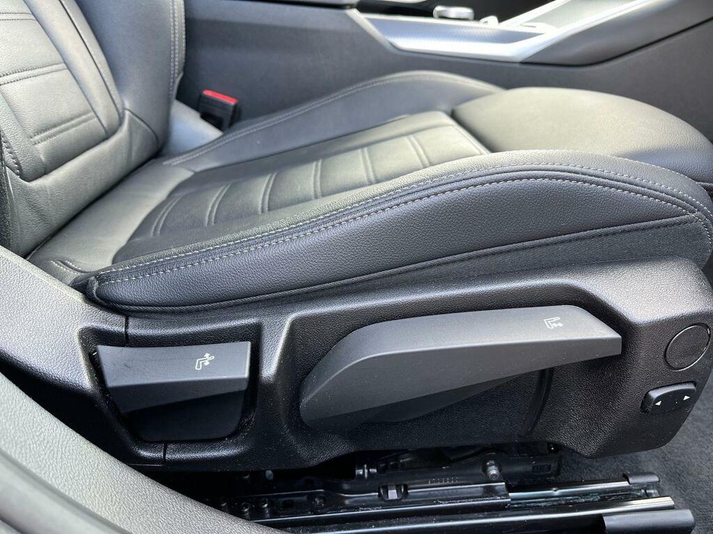 BMW 3 Series 2L M Sport Blue #32