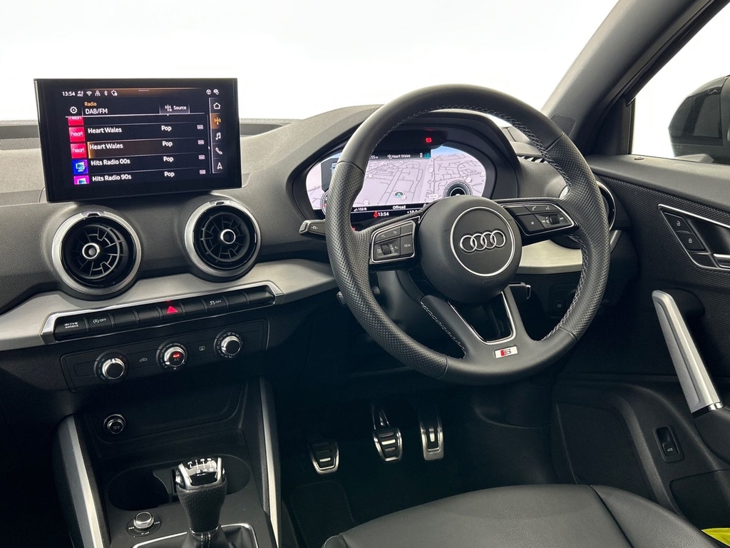 Audi Q2 35 Tfsi Black Edition S Tronic Tech Grey #12