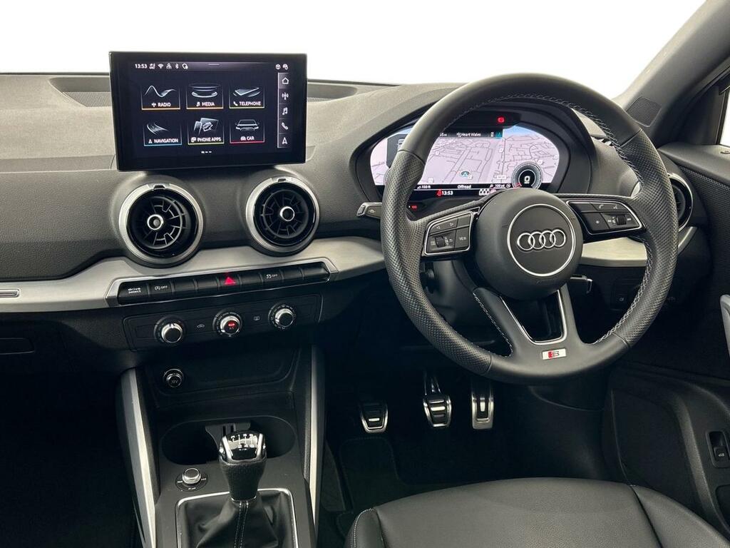 Audi Q2 35 Tfsi Black Edition S Tronic Tech Grey #9