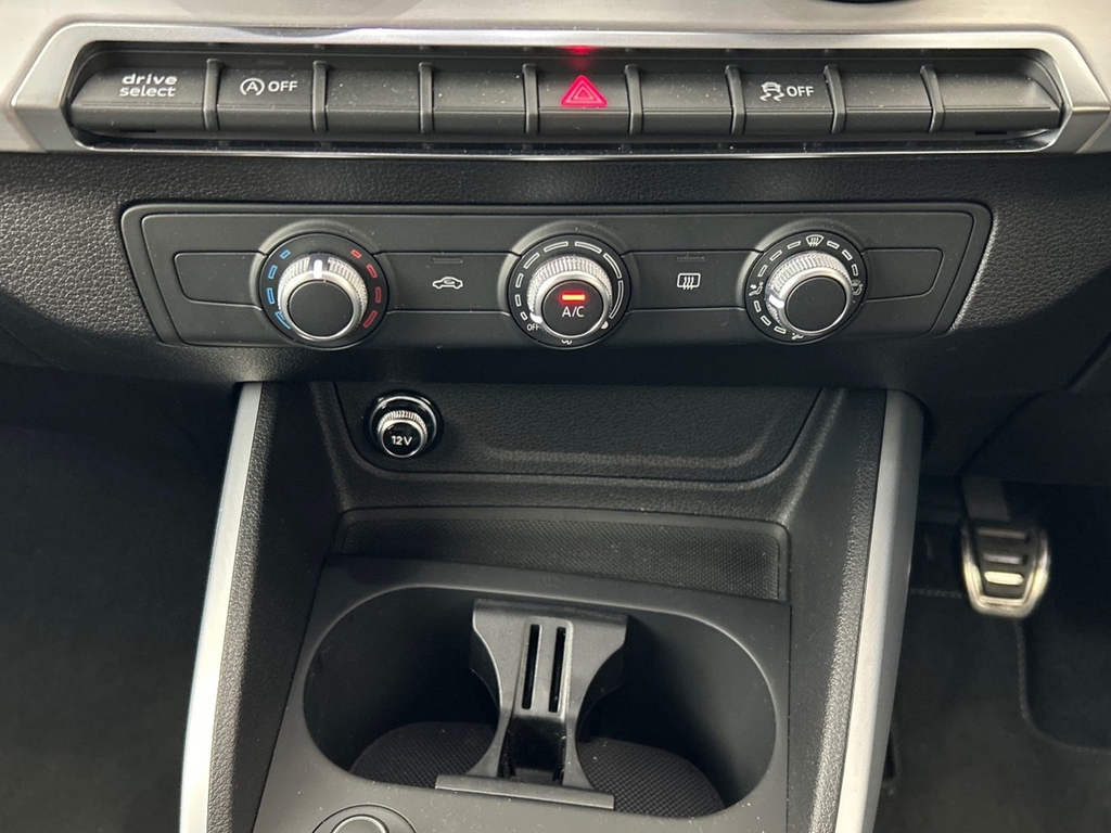 Audi Q2 35 Tfsi Black Edition S Tronic Tech Grey #10