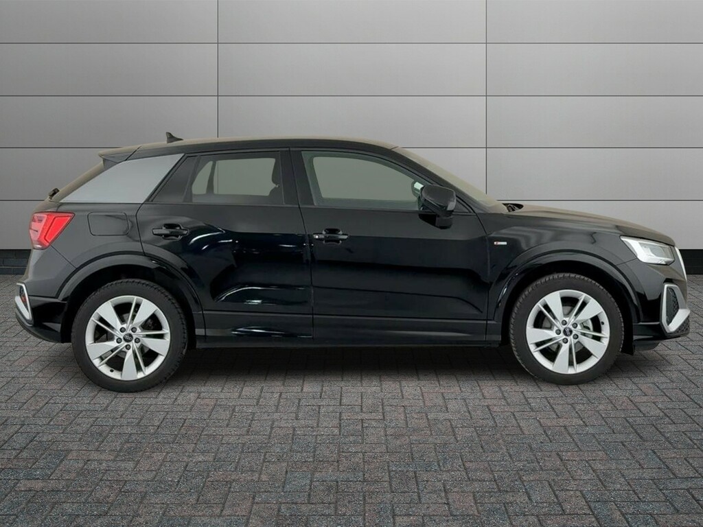 Audi Q2 35 Tfsi Black Edition S Tronic Tech Grey #5