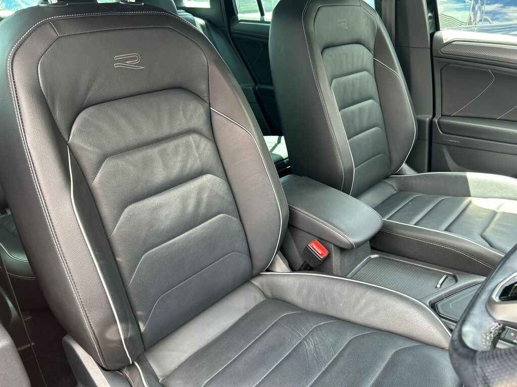 Volkswagen Tiguan Active White #30