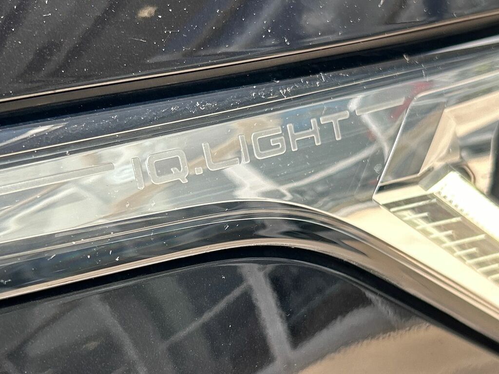 Volkswagen Tiguan Active White #37