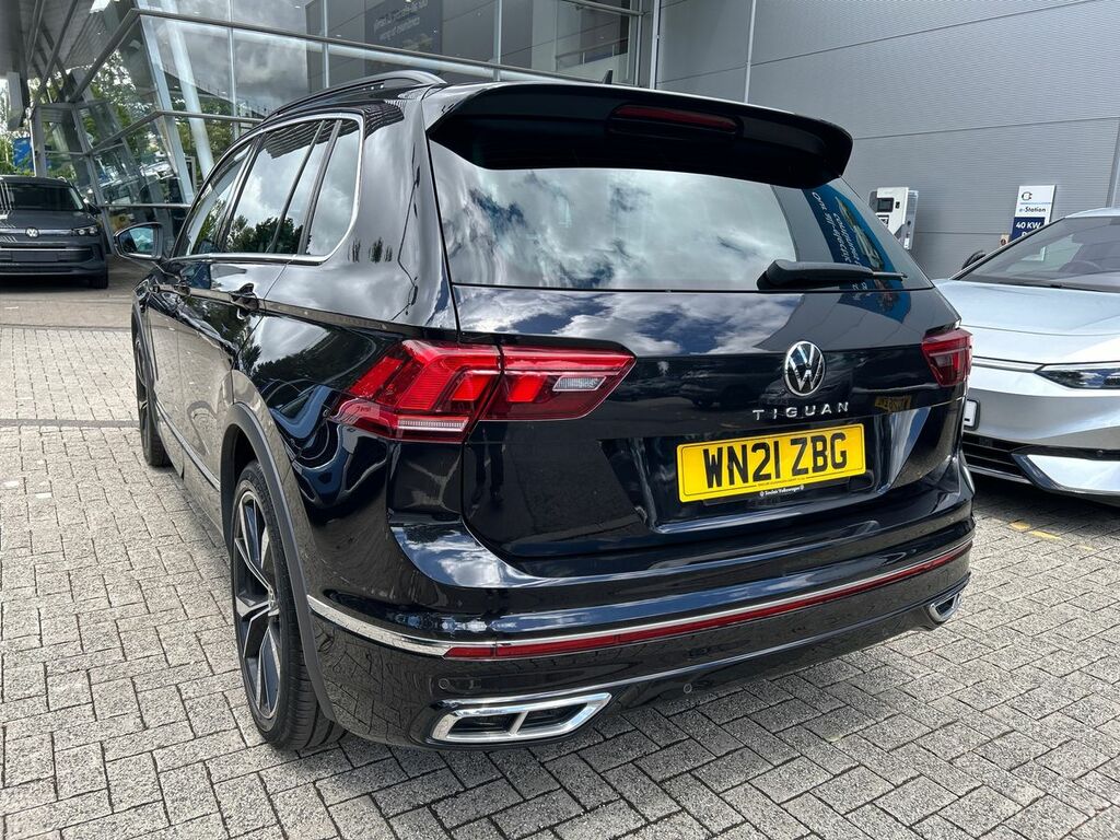 Volkswagen Tiguan Active White #19