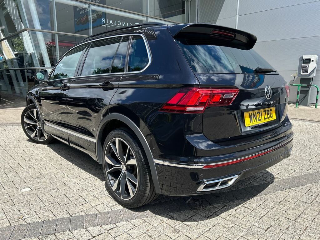 Volkswagen Tiguan Active White #39