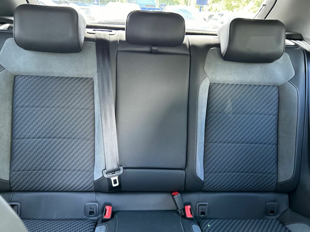 Volkswagen T-Roc 1.5 Tsi Evo Active Black #32