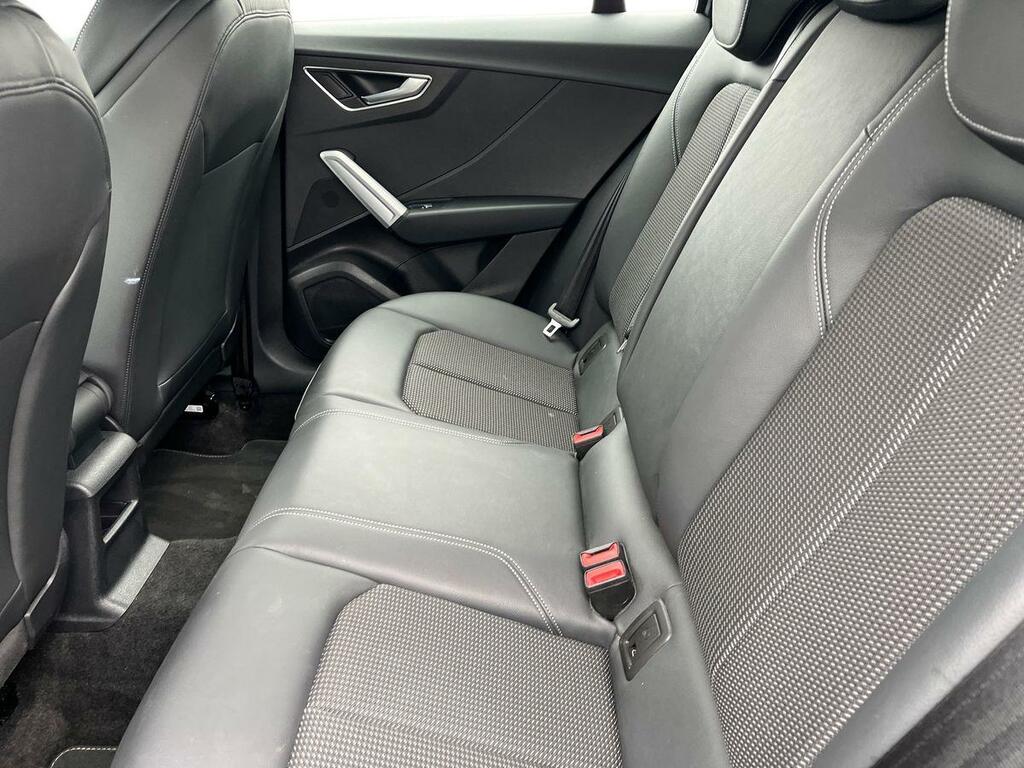 Audi Q2 1.5 Tfsi Cod 35 S Line Euro 6 Ss CV23XWY Grey #4