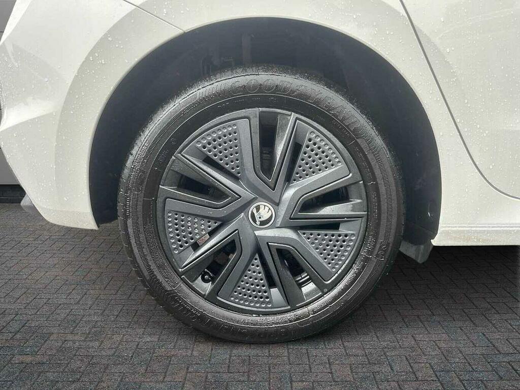 Skoda Fabia 1.0 Tsi Colour Edition Dsg Euro 6 Ss CE24LKA White #5