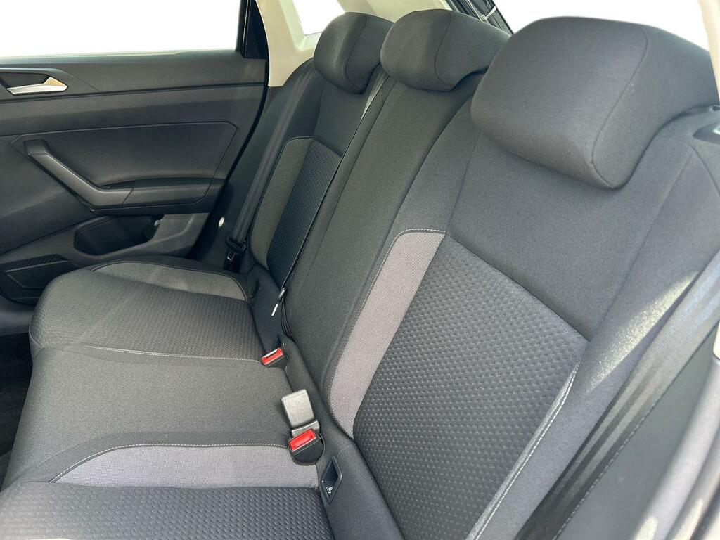 Volkswagen Polo 1.0 Tsi Life Black #4