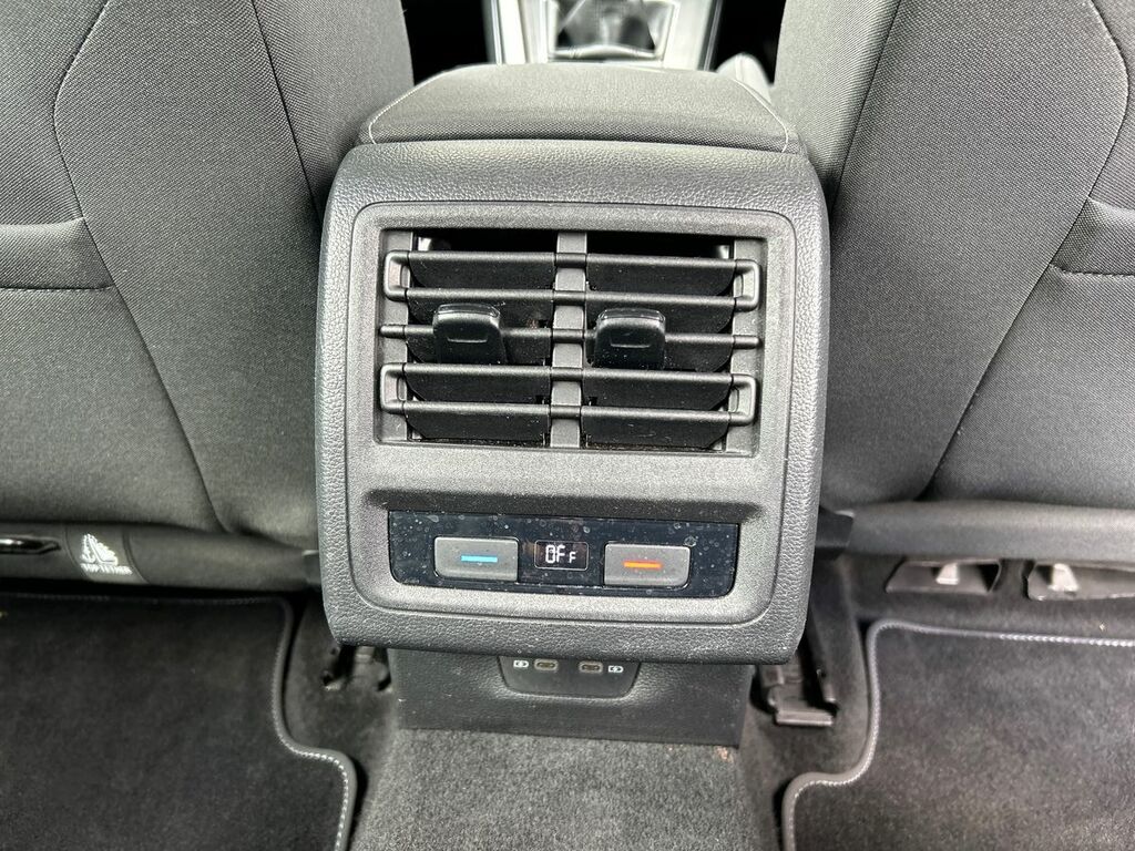 Volkswagen Golf Golf R Tsi 4Motion S-a Black #21