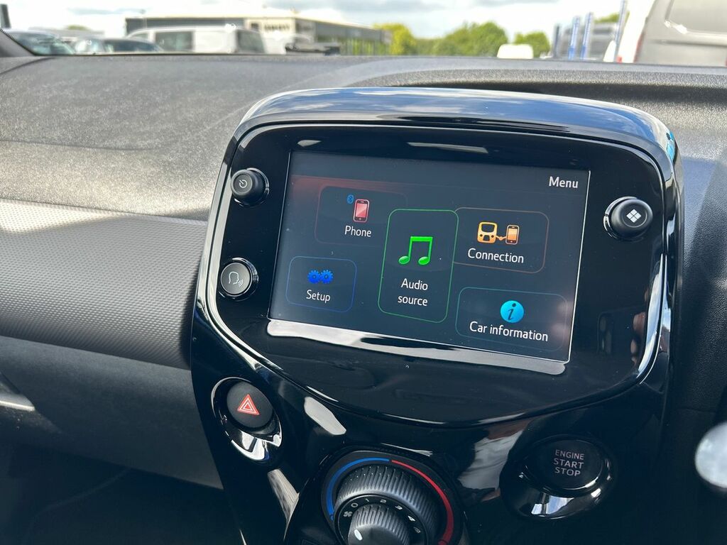 Peugeot 108 108 Active Red #22