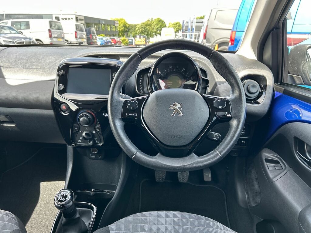 Peugeot 108 108 Active Red #14
