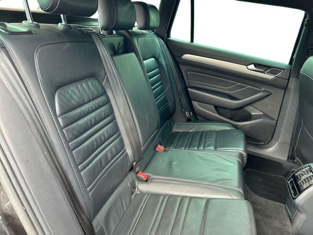 Volkswagen Passat 1.5 Tsi Evo R-line Dsg Grey #4