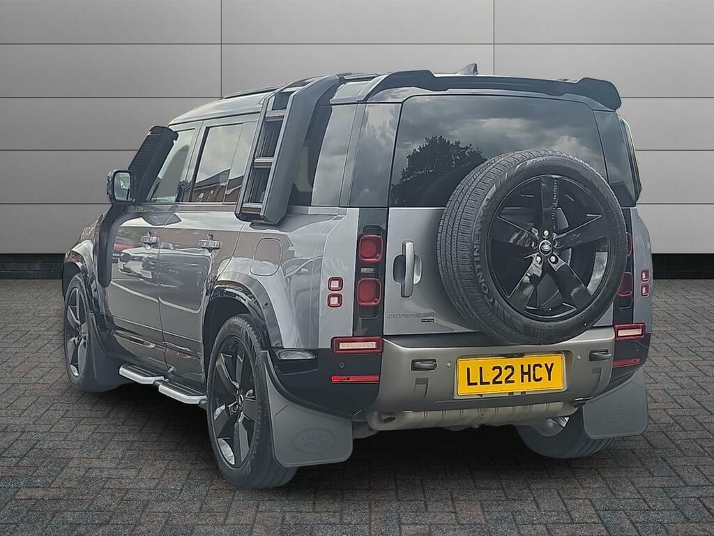 Land Rover Defender 110 2.0 P400e 15.4Kwh X-dynamic Hse Suv Plu Grey #2
