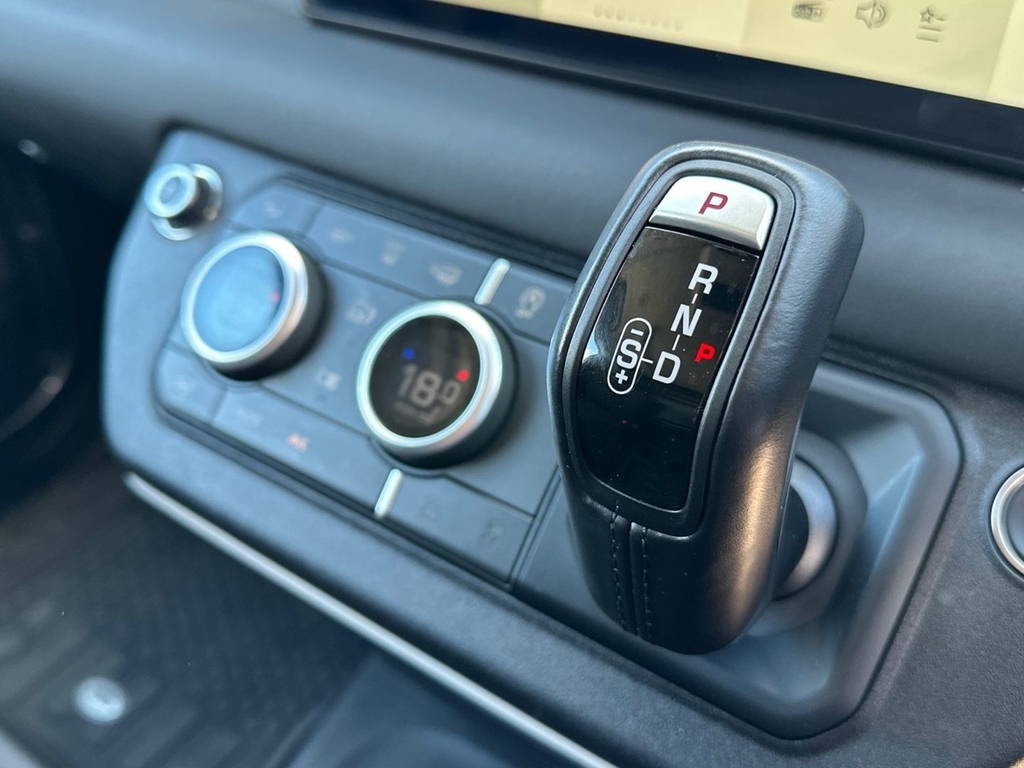 Land Rover Defender 90 X-dynamic Se Black #13