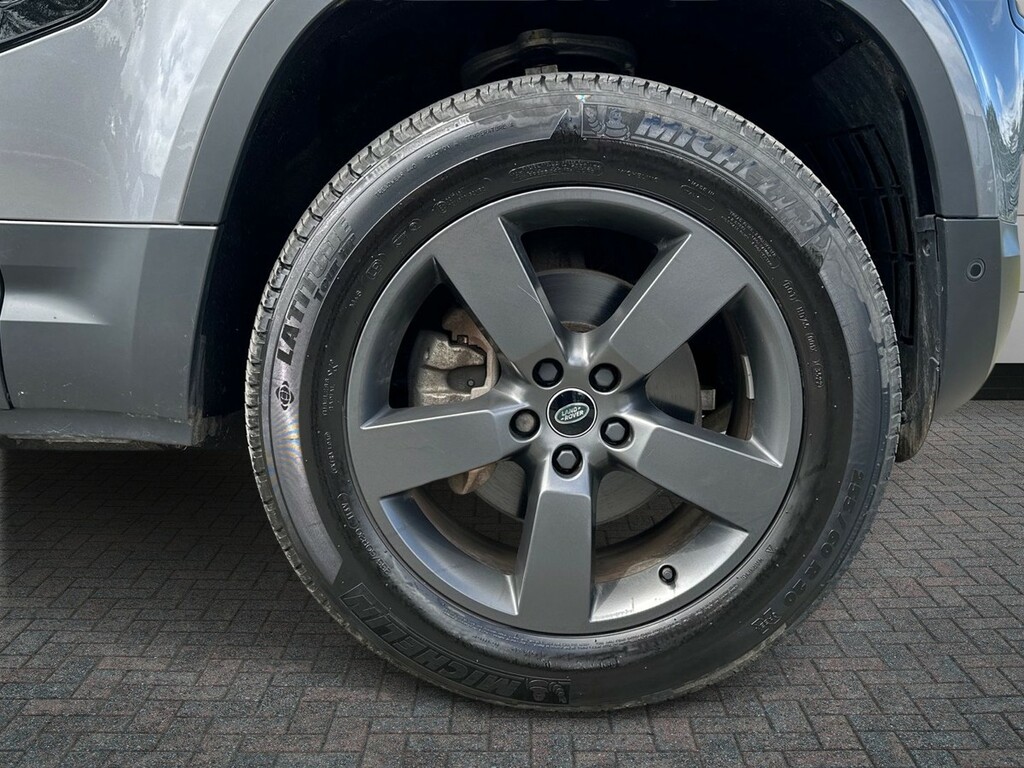 Land Rover Defender 90 X-dynamic Se Black #8