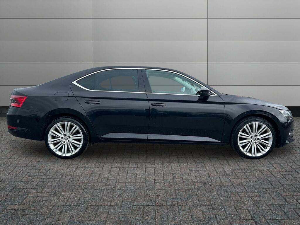 Skoda Superb 2.0 Tdi Cr Se L Dsg Black #5