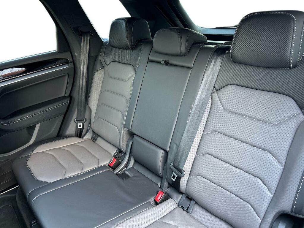 Volkswagen Touareg 3.0 Tdi V6 Black Edition Tiptronic 4Motion Euro 6 Grey #4