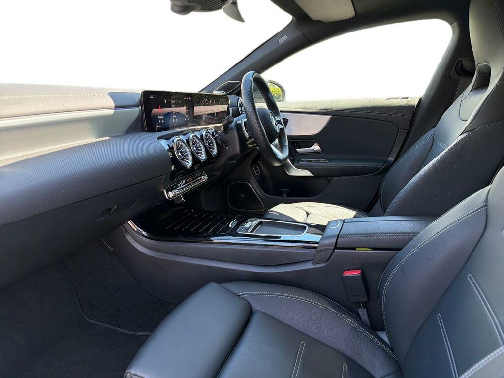 Mercedes-Benz CLA Class 2.0 Cla220d Amg Line Premium Plus Shooting Brake Grey #3