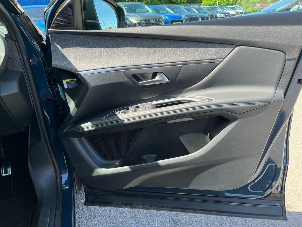 Peugeot 3008 1.2 Puretech Active Premium Eat8 Grey #27