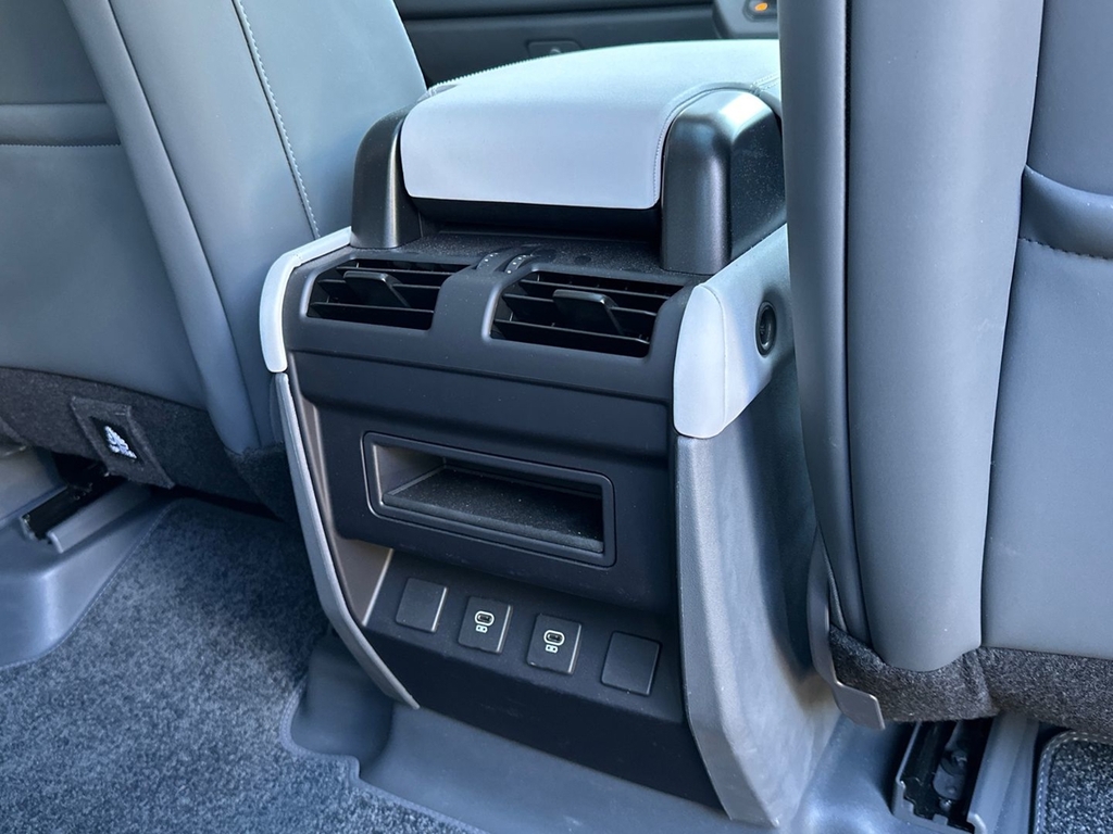 Land Rover Defender 110 X-dynamic Se Black #18