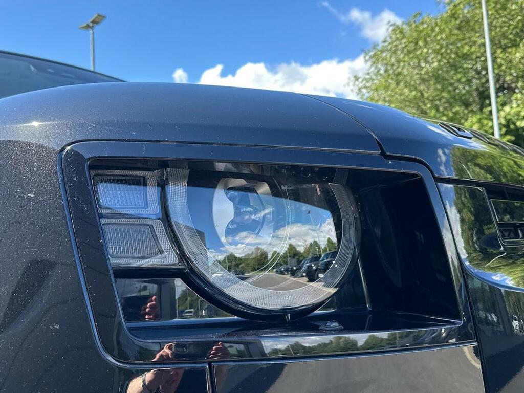 Land Rover Defender 110 X-dynamic Se Black #17