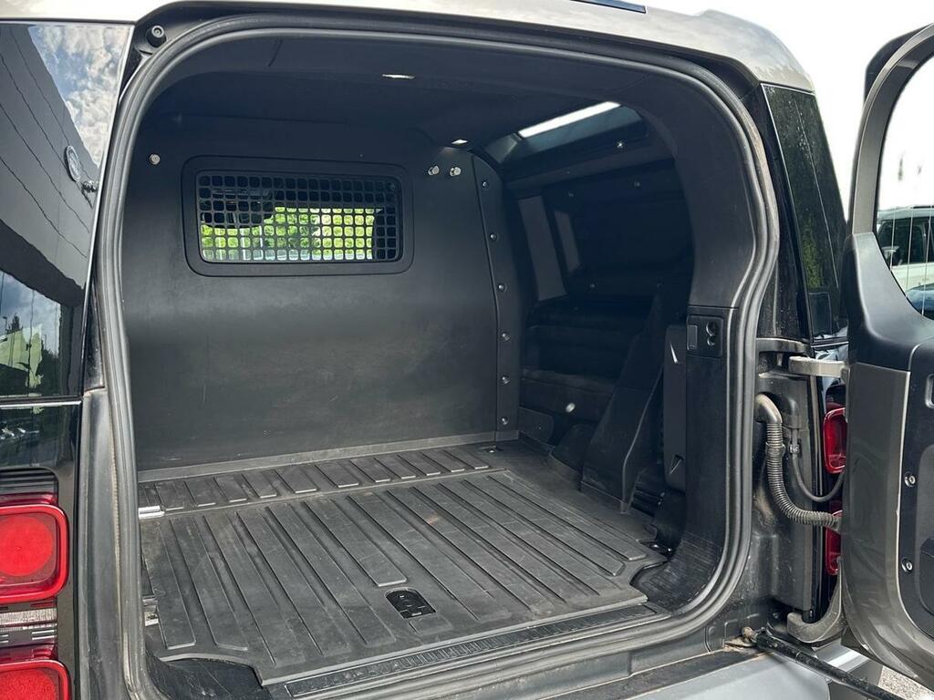 Land Rover Defender 3.0 D250 Hard Top S Silver #4