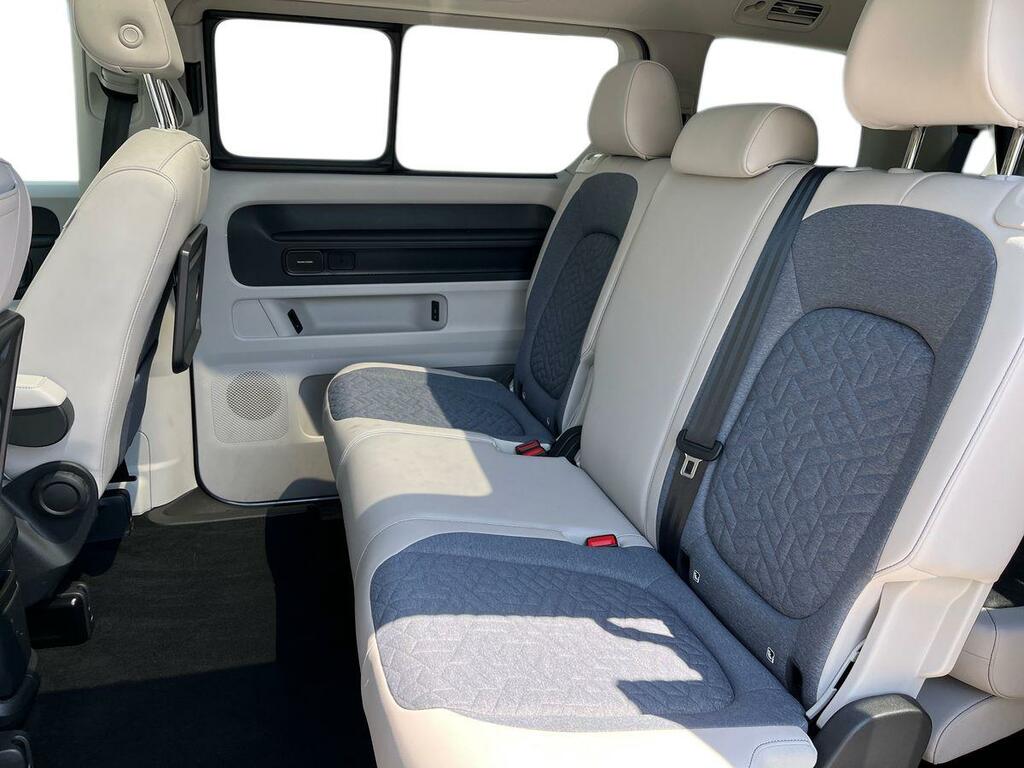 Volkswagen ID.Buzz 210Kw Style Pro 86Kwh Lwb 7 Seat 21 Silver #4