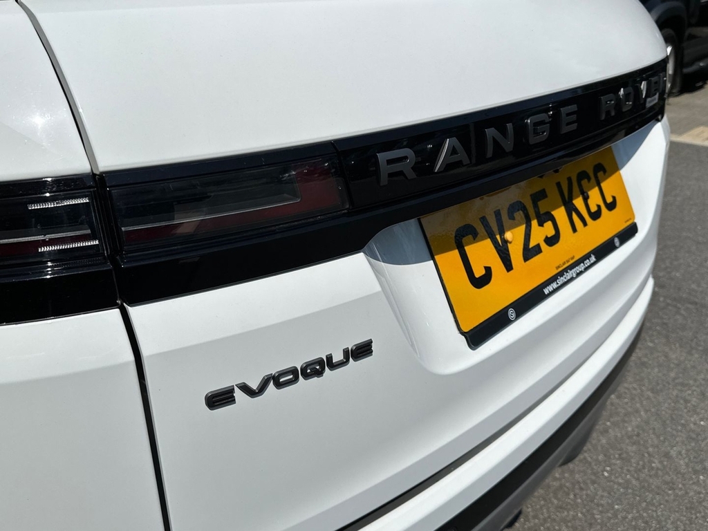 Land Rover Range Rover Evoque 1.5 P270e Revised Black #26