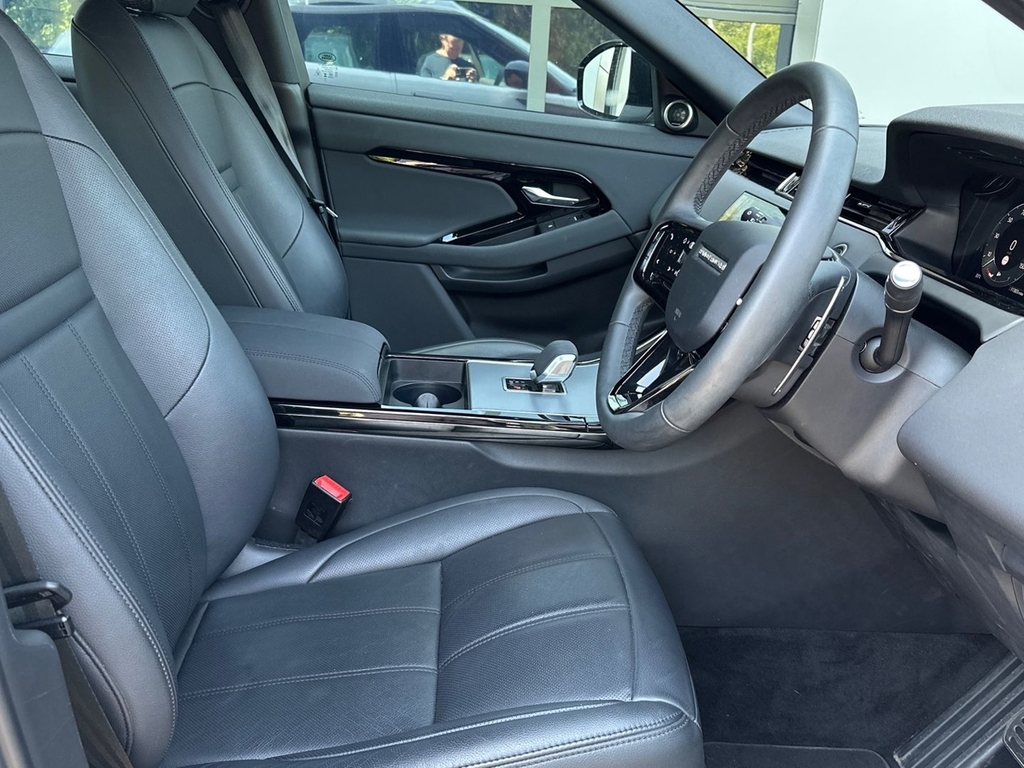 Land Rover Range Rover Evoque 1.5 P270e Revised Black #45