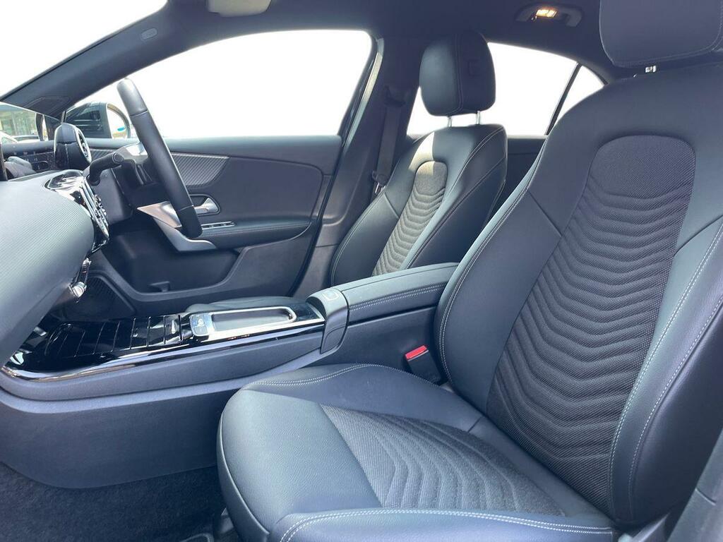 Mercedes-Benz A Class 1.3 A180h Mhev Sport Edition 7G-dct Euro 6 Ss 5 Black #3