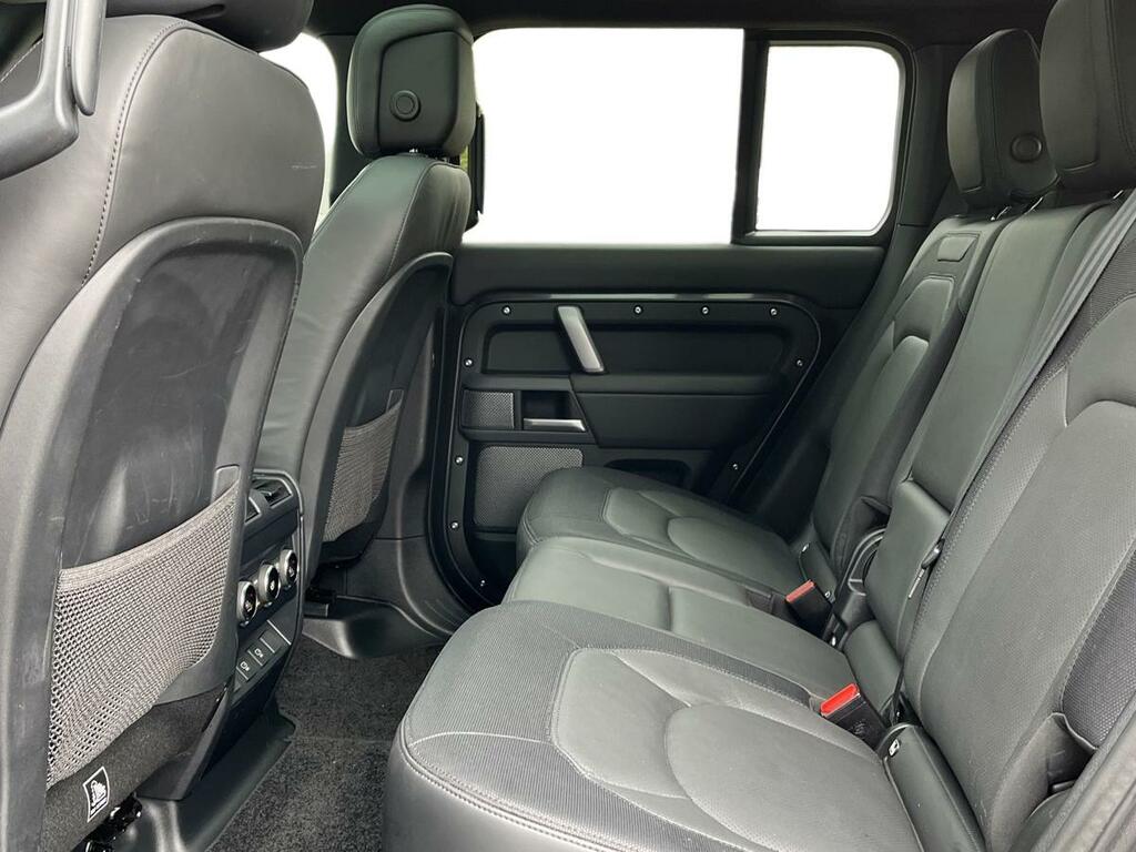 Land Rover Defender 110 3.0 D300 X-dynamic Hse Grey #4