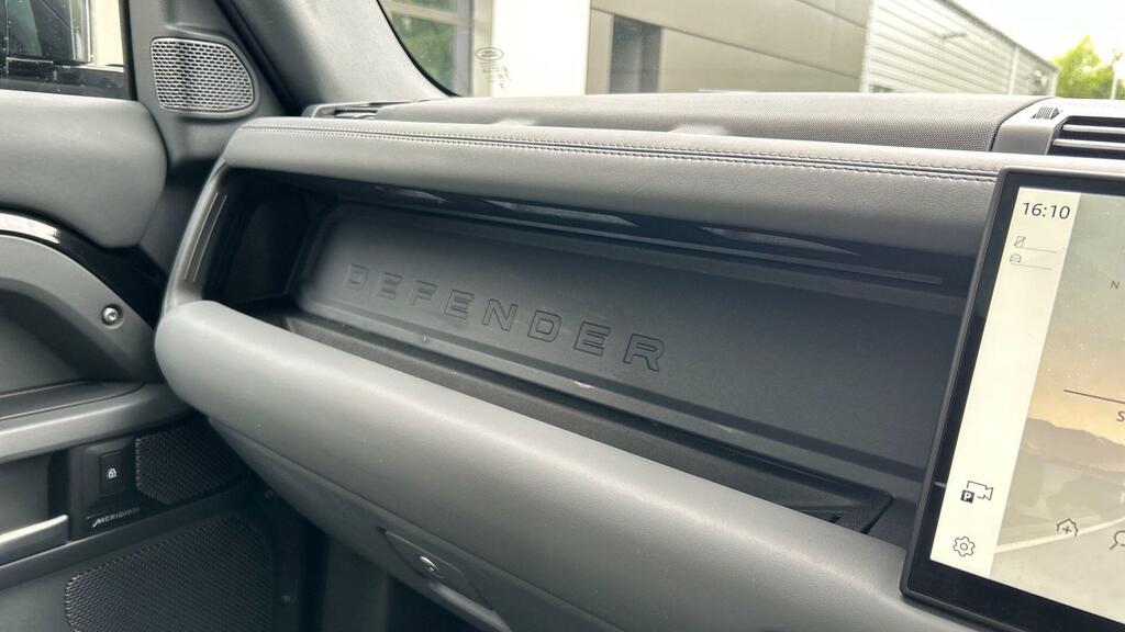 Land Rover Defender 90 Defender Hard Top Se D Mhev Brown #41