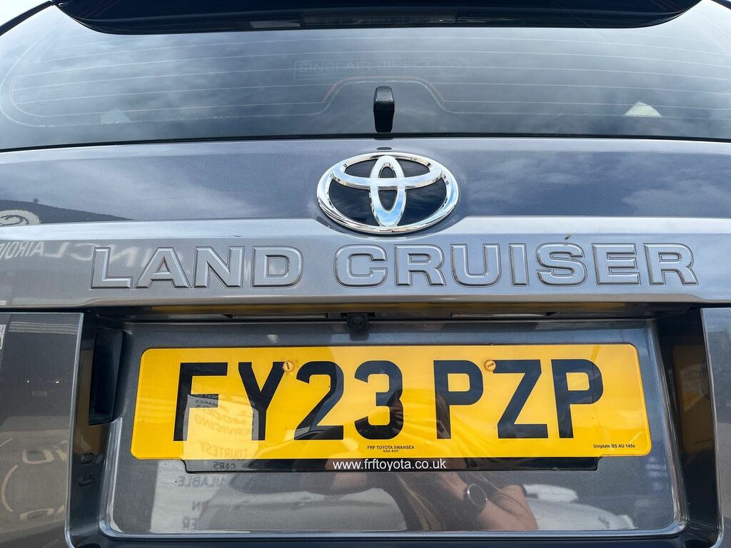 Toyota Land Cruiser 2.8D Active Grey #20