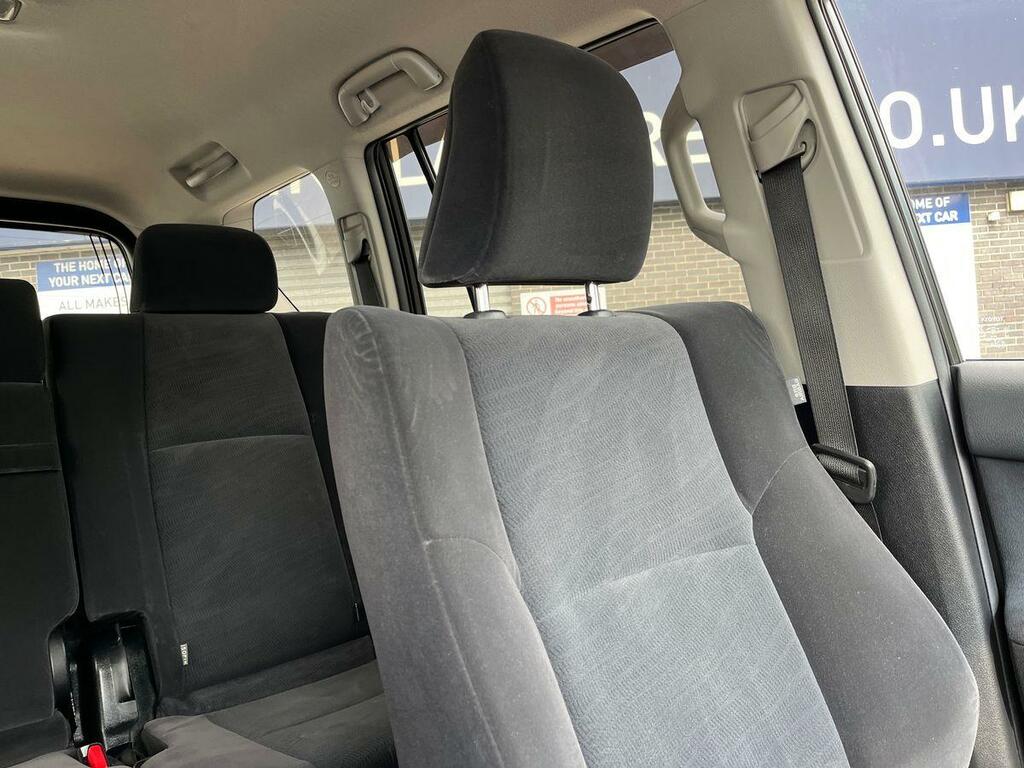 Toyota Land Cruiser 2.8D Active Grey #42