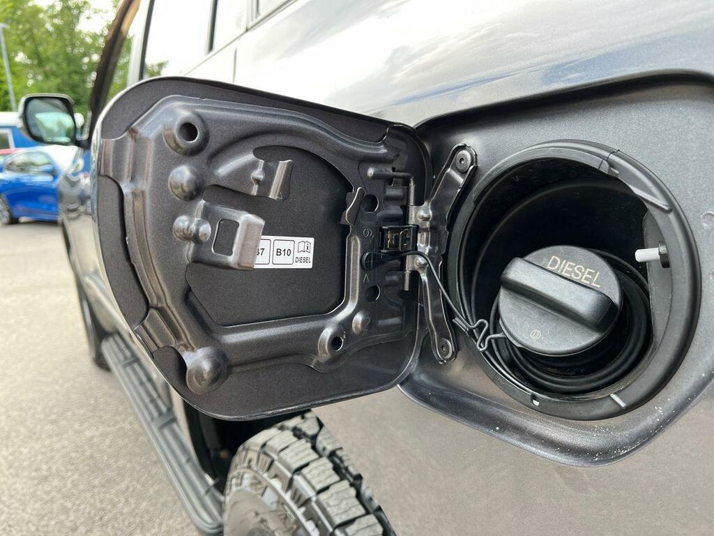Toyota Land Cruiser 2.8D Active Grey #35